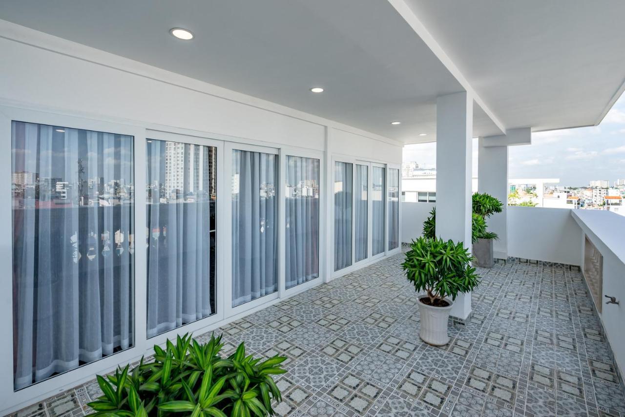 Emerald Khách sạn 3*