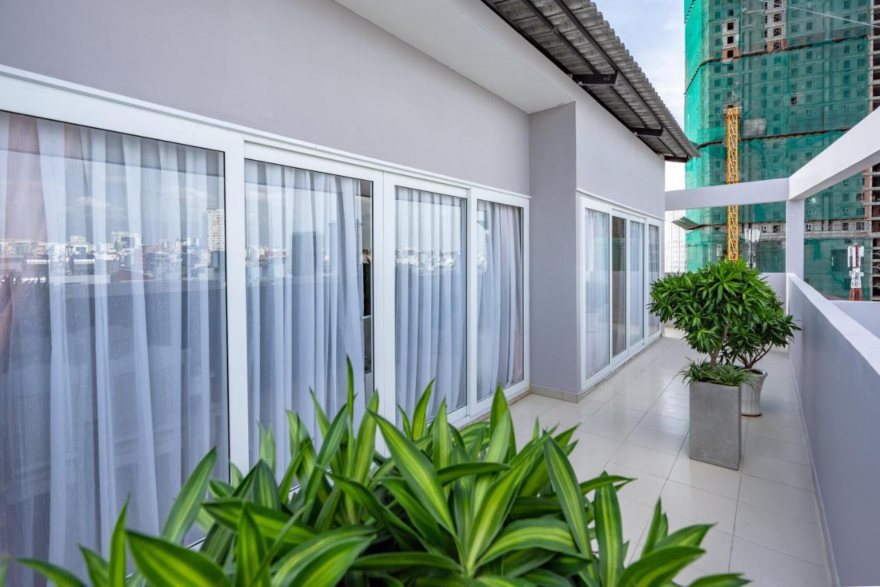 Emerald Khách sạn 3*